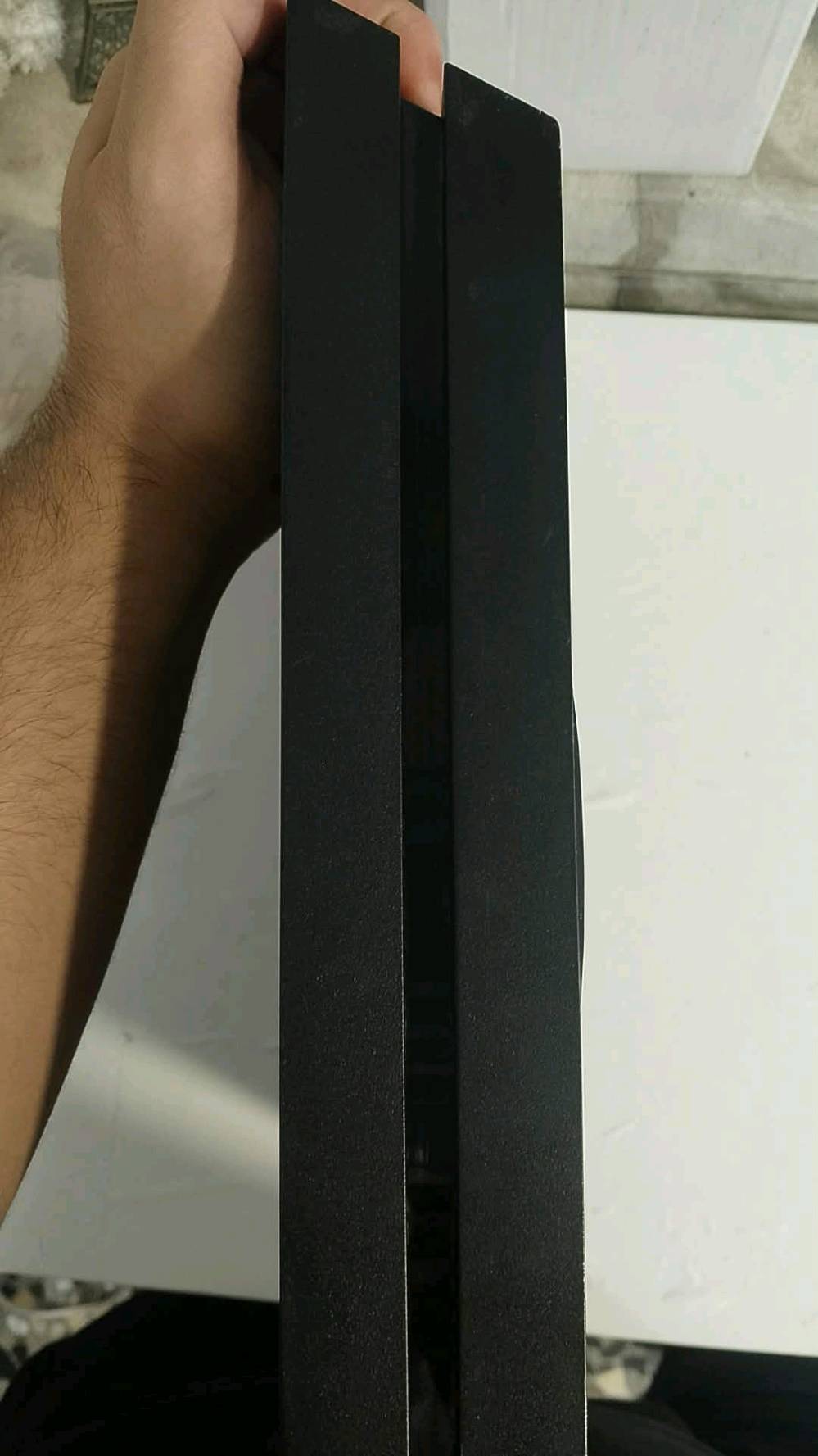 بلايستيشن 4 Fat للبيع حالتة نظيفة جدآ 

🔹 يد PS5 DualSense + يد PS4 تجارية 
🔹 كامل الملحقات
🔹 بي 3 او 4 العاب داخلية
🔹 حساب أمريكي 🇺🇸 + اون لاين 
🔹 وياه 3 ألعاب أصلية أقراص
🔹 ذاكرة جهاز 860 لو 900 
💿 FIFA 20
💿 Mortal Kombat 11
💿 Fc 25
Tomb Raider
🎮 ومن الألعاب الموجودة:
FC 25 + Life is Strange 2 + Call of Duty + Rainbow Six Siege + Fortnite وغيرها. للمعلومة حساب كول اوف ديوتي والفورت نايت صارف عليهن وسكنات قوية