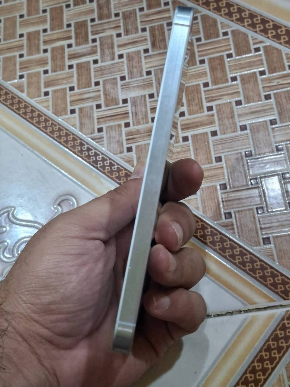 سلام عليكم تلفون لبيع سامسونج A55 فايف جي جهاز نضيف ما ملح ولا مبدل بي شي جهاز مكفول انطيك بي ضمان 24 ساعه  تفحص يذا جهاز مصبح يرجع مكاني البصرة الجزيرة الكباسي سعر جهاز 375 رقم ***********
