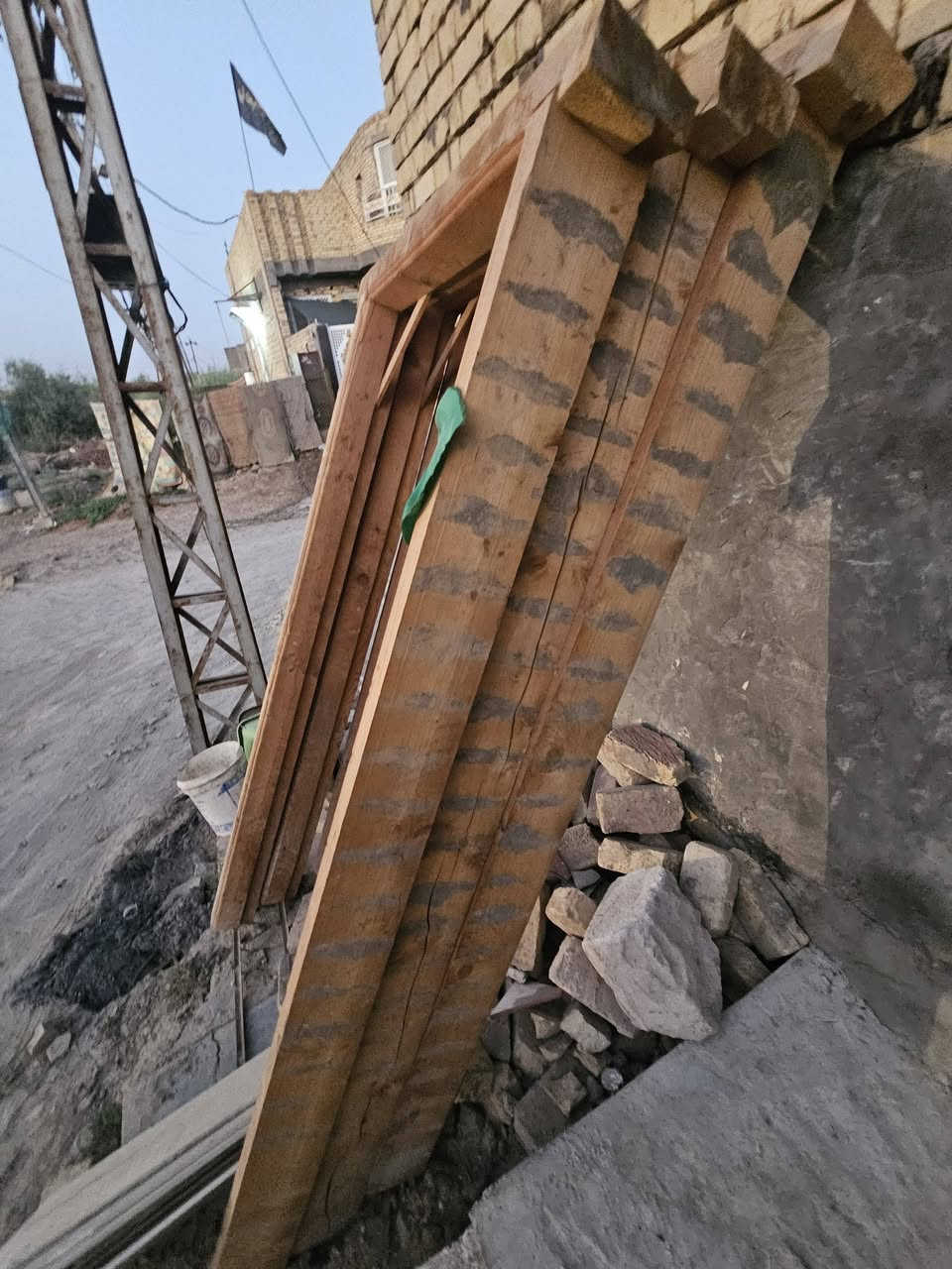 متاح جراجيب خشب 
مكان حي الزهراء 
الشراي يخابر ***********
