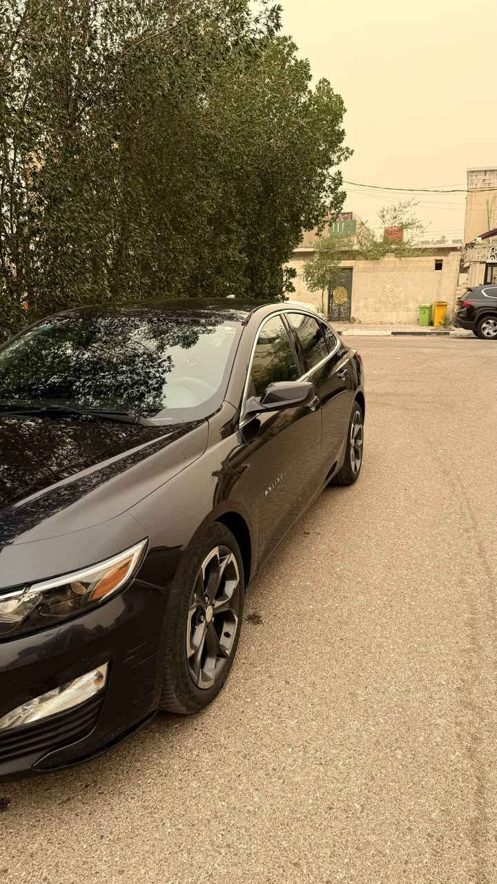 السلام عليكم 
ماليبو 2023 LT 
محرك 1.5 تيربو
رادار امامي جانبي 
حساسات خلفيه
كشنات تدفئة وكهرباء
تحديد مسار
مثبت سرعة
تشغيل عن بعد
توقف ذاتي
قيادة ذاتية
تحديد سرعة
بصمة تشغيل
تبريد قطعتين امامي وخلفي
هاند بريك بصمة
حساس اطارات 
تحذير تصادم 
رقم الشاصي 
1G1ZD5ST2PF131219
ضررها الجاملغ الخلفي جهة الراكب كلير جزء منه و الباب الخلفي جهة الراكب كلير جزء منه وجاملغ الامامي جهة الراكب كلير 
 مكينة مستبدلة جديدة  وتبريد ماشاء الله بحالة ممتازه مكان السيارة البصرة والسيارة حره بأسمي سنويتها لل2031 ..
سعر السيارة  100$ وبيها مجال
للتواصل *********** البصرة, العراق
