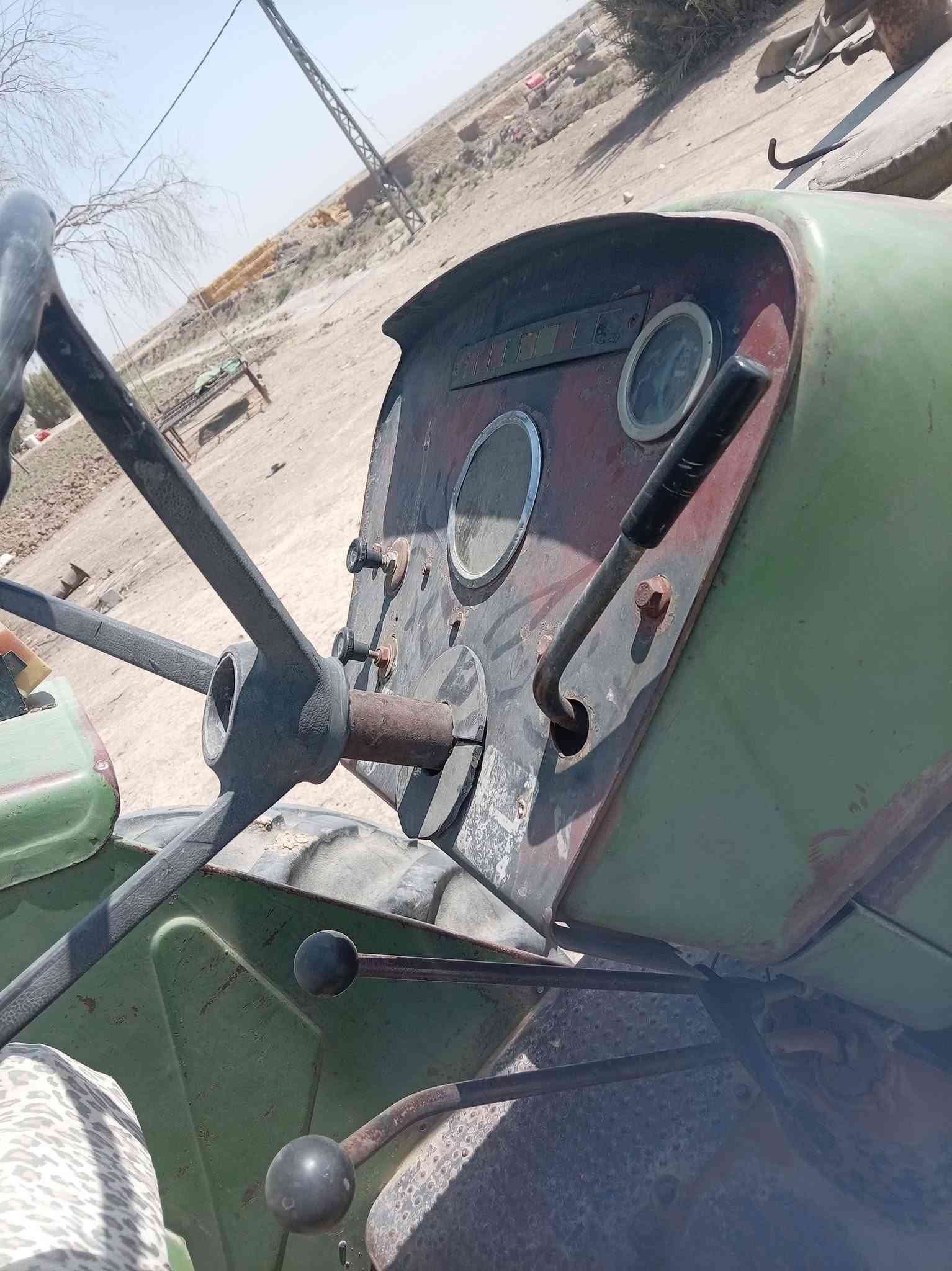 سلام عليك
البيع مكينه سيرت موديل 2002 كتاب شركه مكفول كفاله عامه شرط على وضع شركه جاهزه محرك وكير وكسل وهودرليك ممافترحات شركه كهربايات  شغاله نكره سلف تخم تايرات جديد مكينه مال جناي
الاستفسار على رقم تالي *********** خاص مغلق
ملاحضه الواقع حلا من الصوره
مكينه جديده
