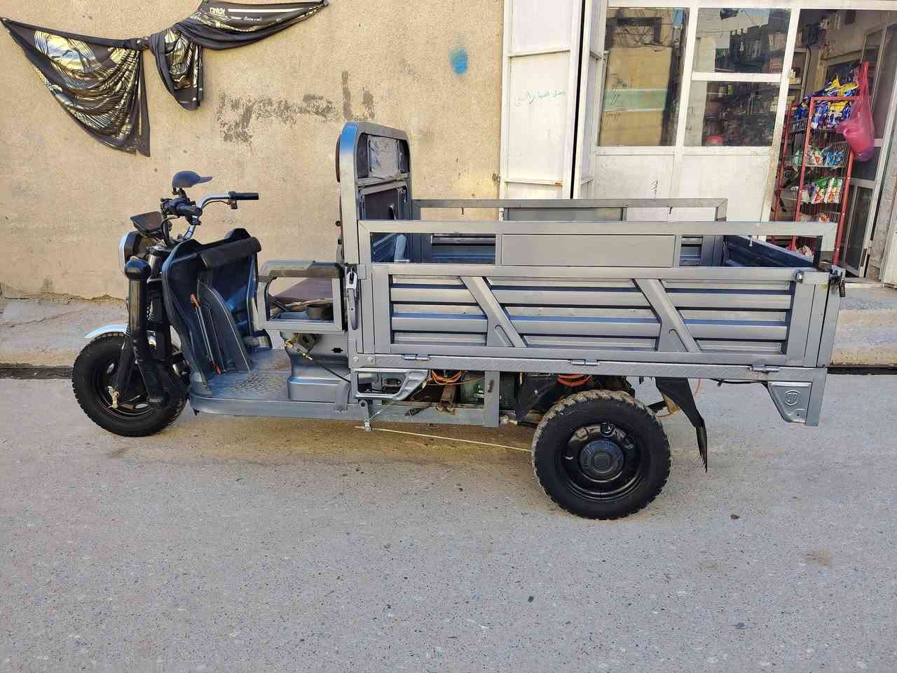 ألسلام عليكم ستوته للبيع 2025 شحن ست بطاريات دبل  الحجم الكبير. الرقم  *********** سعر ميلون ونص  وبيه مجال
