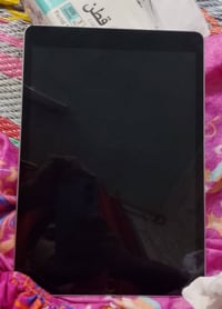 آيباد 9 • ذاكرة ٦٤ • بطارية ٨٢
