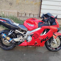 F4 • موديل 2000 • نضيفه