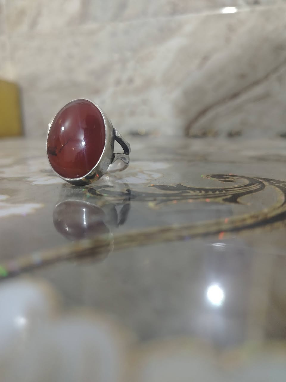 سلام عليكم البيع يماني قطعة حلوة مثل ما واضح سعر خاص أو اتصال ***********
