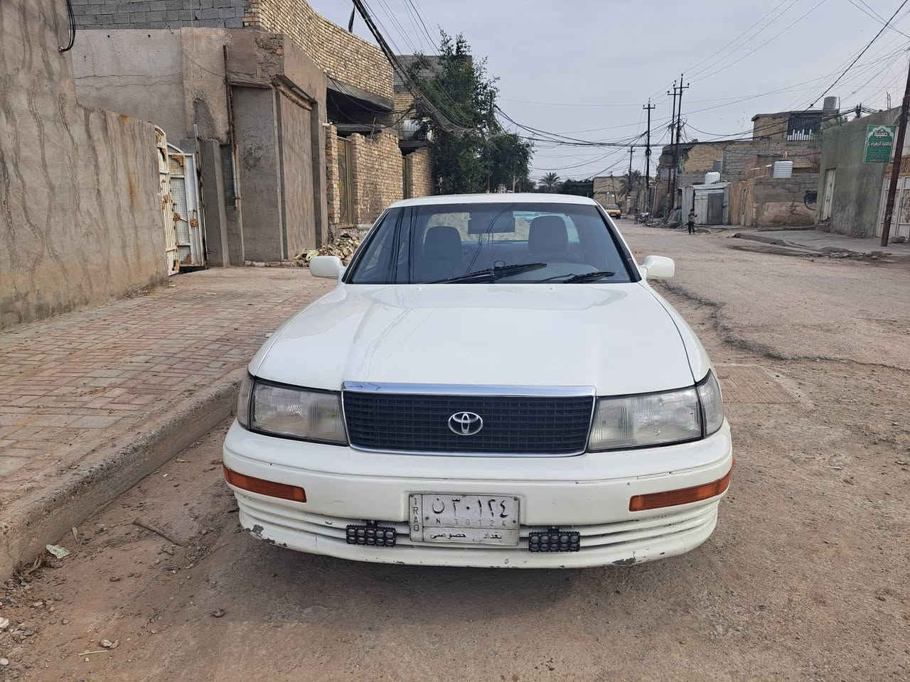 السلام عليكم LS400 مدير 91 السياره صدر خلفي امامي جديد تخم تاير جديد ماكينه جديد بطه 2500 صبغ عام جماليه سياره مقفوله بوكاني بغداد السعر50 وبيها مجال‏‪***********‬‏

