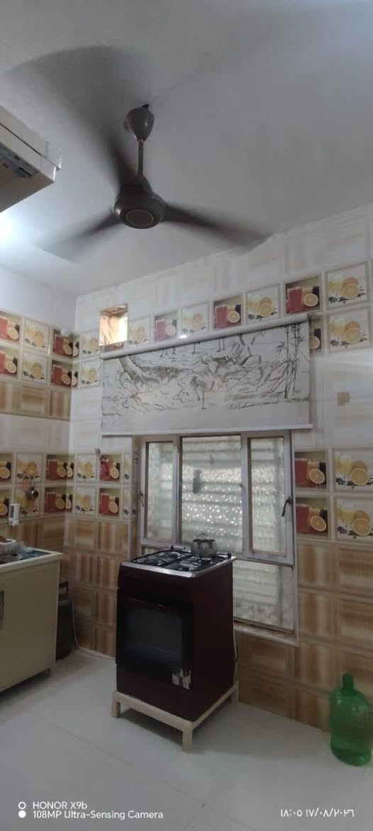🔴بيت للبيع 
📐مساحته 100 متر
🏗️بناء جديث 
📄طابو ملك صرف
📍حي اور 
🏠(ديوانية وصالة وغرفة ومطبخ وحمامات داخلية وخارجيةالبيت مطلوب للاسكان 26 مليون 
اذا تحب انت تسدد الاسكان سعره 
120 
وتسديد الاسكان 235

واذا يبقى الاسكان عليه سعره 145
وره البيع بيوم اسدد الاسكان بشكل كامل

واذا تحب ادزلك تفاصيل البيت وصوره
***********
ا
