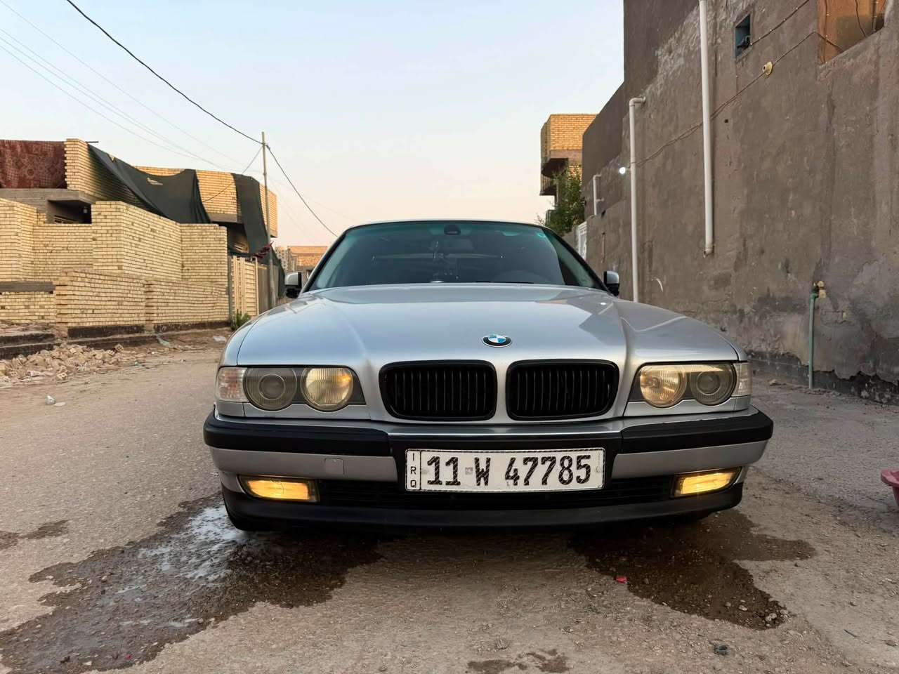 كاسحه 744  8Vسياره جديده
محرك +كير +حداديه جددد

السياره فول مواصفات للأخير 
مري شفط 
سلايت روف طكتين جام 

دبل جام  بلاد 
لايت يصعد وينزل 
عالي وناصي زنون 
سبورت شغال 
داخل جلد رصاصي
جنطه شفط
برده كهربائية خلفيه
شاشه اندرويد 
جعمقه كهرباء
دبل جكمجه 

تبريد ثلج❄️
تدفئه شغاله 
تدفئت كشنات هم شغاله 
  

رقم بغداد دولي بسمي

السعر 105

مكاني بابل القاسم 

***********
