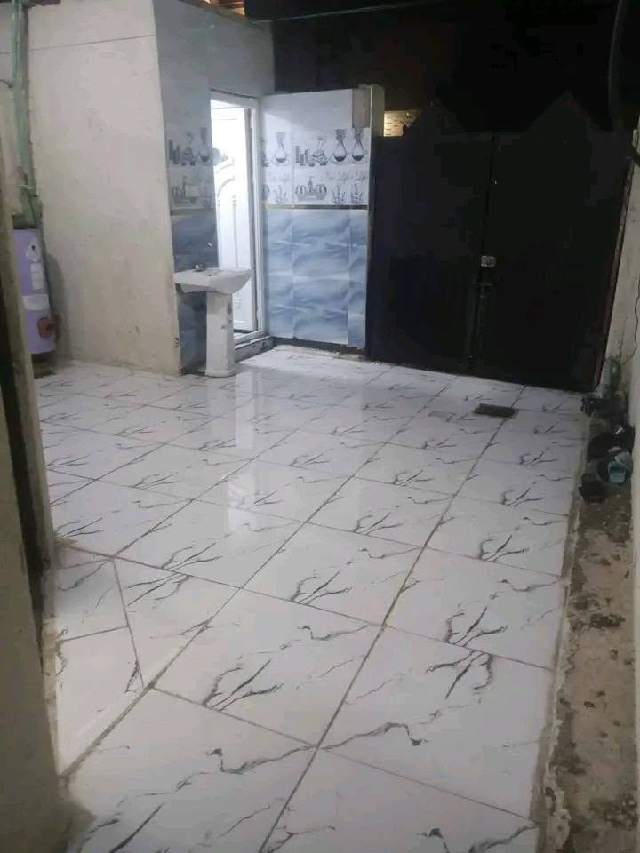 بيت بحي ساهرون قرب مجمع الغدير السكني البيت ضهره على شارع الحزام يعني خلف تجاري ١٠٠ متر طابو صرف طابق واحد بناء قبل ٥ سنوات ماناقصه شي جاهز لسكن  سعر ٨٠
للاستفسار ***********

ملاحظه ينباع هوه واثاثه وينباع وحده  الاثاث بسعره

بيت بحي ساهرون قرب مجمع الغدير السكني البيت ضهره على شارع الحزام يعني خلف تجاري ١٠٠ متر طابو صرف طابق واحد بناء قبل ٥ سنوات ماناقصه شي جاهز لسكن  سعر ٨٠
