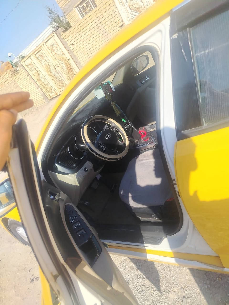 سلام عليكم اوبتيمه خليجي للبيع رقم قادسيه انكليزي محرك وكير وحداديه كله مكفوله سياره مكفوله كفاله عدا دحجات بصيطه المكان السماوه الخضر السعر 115وبيهه مجال قليل تفاصيل أكثر اتصل ***********
