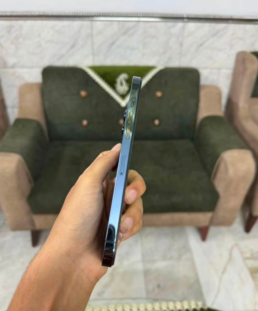 السلام عليكم أيفون 12برو ماكس ذاكره٢٥٦ جهاز ماستر اصلي دبل شريحه ملحقاته كامله بطاريه ٧٧ الجهاز مكفول فقط شاشه مبدله نوعيه تخبل بدلته ب١١٥ لمس ألوان فول والفيس إيدي يكلف تصليحه ١٠ الف الجهاز نضافته ٩٨٪؜سعره 425وبي مجال بسيط ***********
مكاني كوت انوار الصدر

