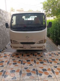 شاحنات • بدون تفاصيل • رقم فقط