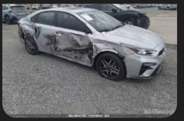 سلام عليكم
فورتي موديل 19 

رقم بابل 

صبغ حزام سياره 

ماشيه 53 الف ميل حقيقي

كير اي تي مبدل

محرك سليم 

تجي فتحه 

ورادار 

تحكمات 

شاشه 

مكانه بغداد حي عامل

تفاصيله مذكوره 

سنويه صاره فتره قليله من سقطت

اتصال *********** 

سعره 117
