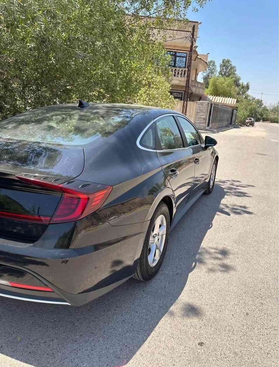 سوناتا 2021 رقم اربيل 
نص مواصفات اوتو هولد تحديد مسار رادار و غيرها من المواصفات 
سيارة جديده تبريد ثلج صدر جديد
 حادثها جاملغ امامي فقط بارد و بدون ايرباك 
ماشيه 87000 ميل 
السعر / 148 ورقه

مكانها بغداد سبع ابكار قرب الجامعه العراقيه 
*********** بغداد, العراق
