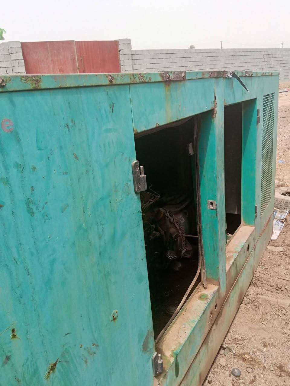 مولد كمز 102 للبيع 30 كيفي كاتم بلادي مفترق بي يطغ السعر 17 ورقه وبي مجال *********** اتصال
