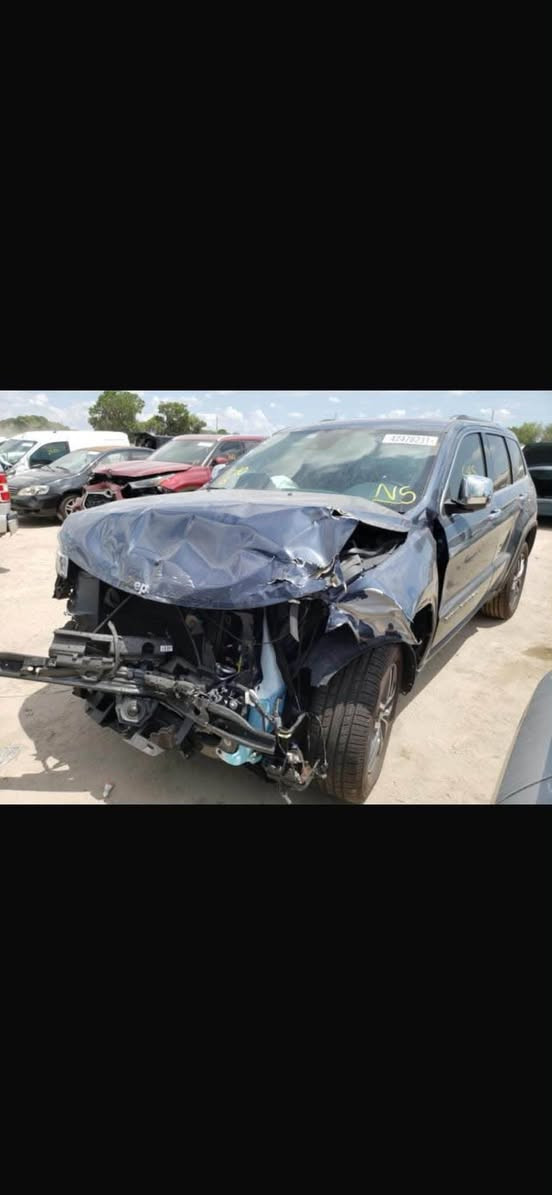 السلام عليكم جيب 20 شيروكي فول مواصفات السعر 225 مكان بغداد شارع المطار لتواصل *********** حادث فقط البصوره بنيد وجاملغ
