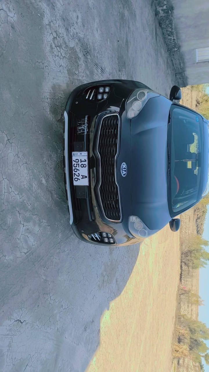 كيه سبورتج وأرد امريكي حادثه جاملغ وبنيد بأمريكا موديل سنه 2018 لون أسود ملكي 
مكينه 2400
ماشيه 125الف 
تبريد تدفئه شرط حداديه خير من الله سعر140وبيه مجال 
تبريد قطعتين 
سنويه جديده باسمي 
مكان المثنى الرميثه رقم الموبايل 
‏‪***********‬‏
ملاحظه غير متواجد على الفيسبوك أتصل وتدلل
