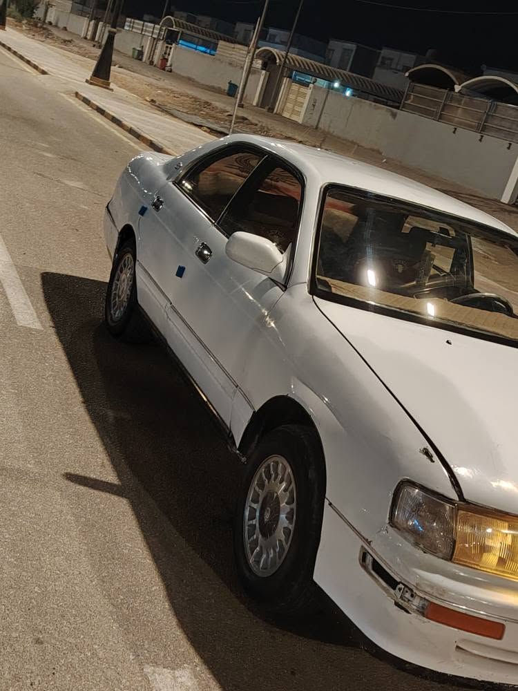 السلام عليكم سياره بطه جديده مثل ما واضحه بالصور سياره مكينه كير محرك جدد بور جديد سياره هستوهي معمره مالت جناي السياره راعيه يطلب خمس ورقات على المداور السياره مكفوله من كصه سياره عدله اني ابيع هل موجود ومستعجل على بيعته عندي بناء السعر ٣٢ وبيه مجال حك الجيه مكاني النجف كوفه *********** النجف, العراق
