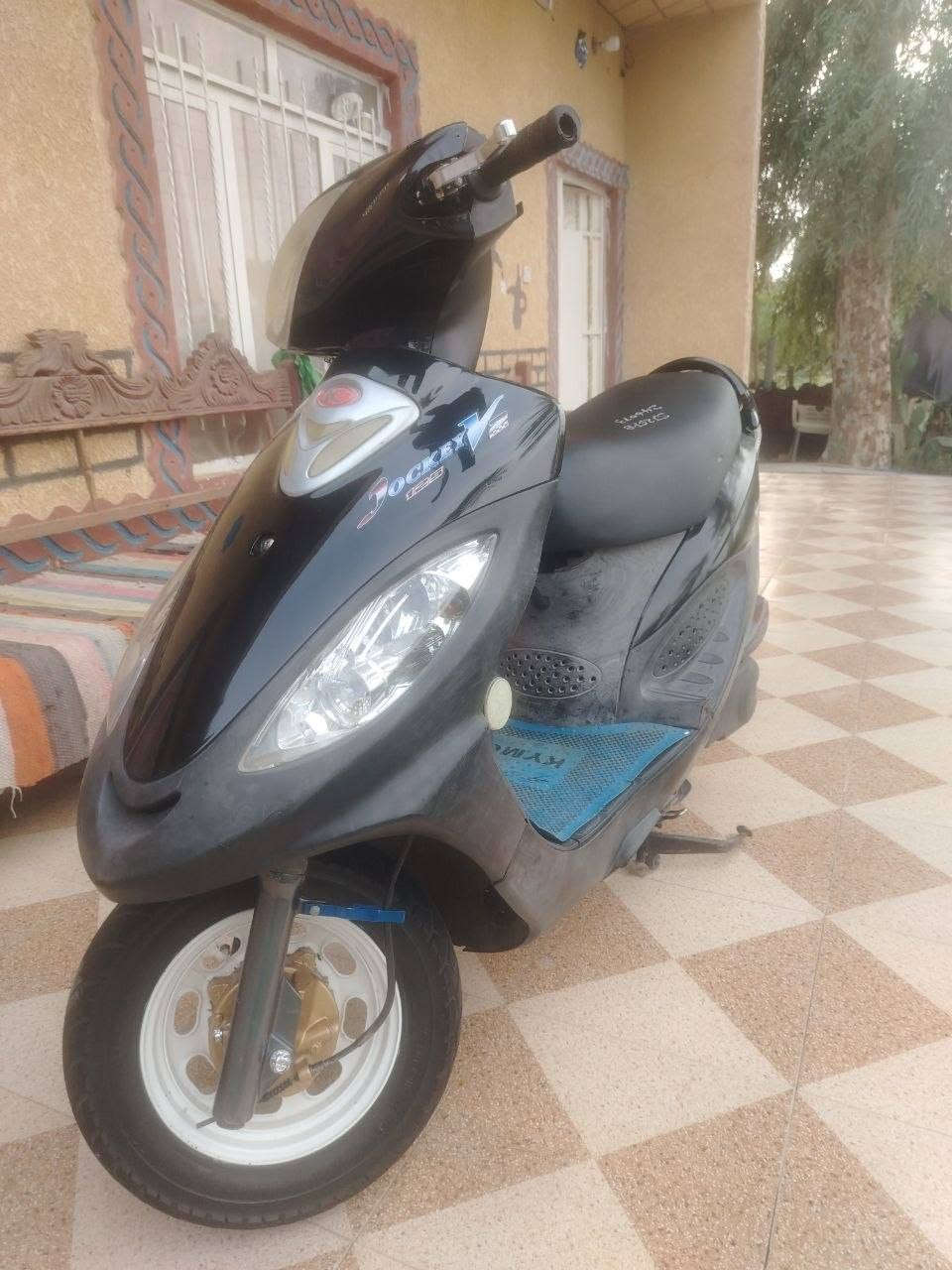 دراحه كامكو مكفوله كفاله عامه موديل13دراجه احله من صورا السعر850وبيه مجال لشراي المكان رفاعي رقم/***********
