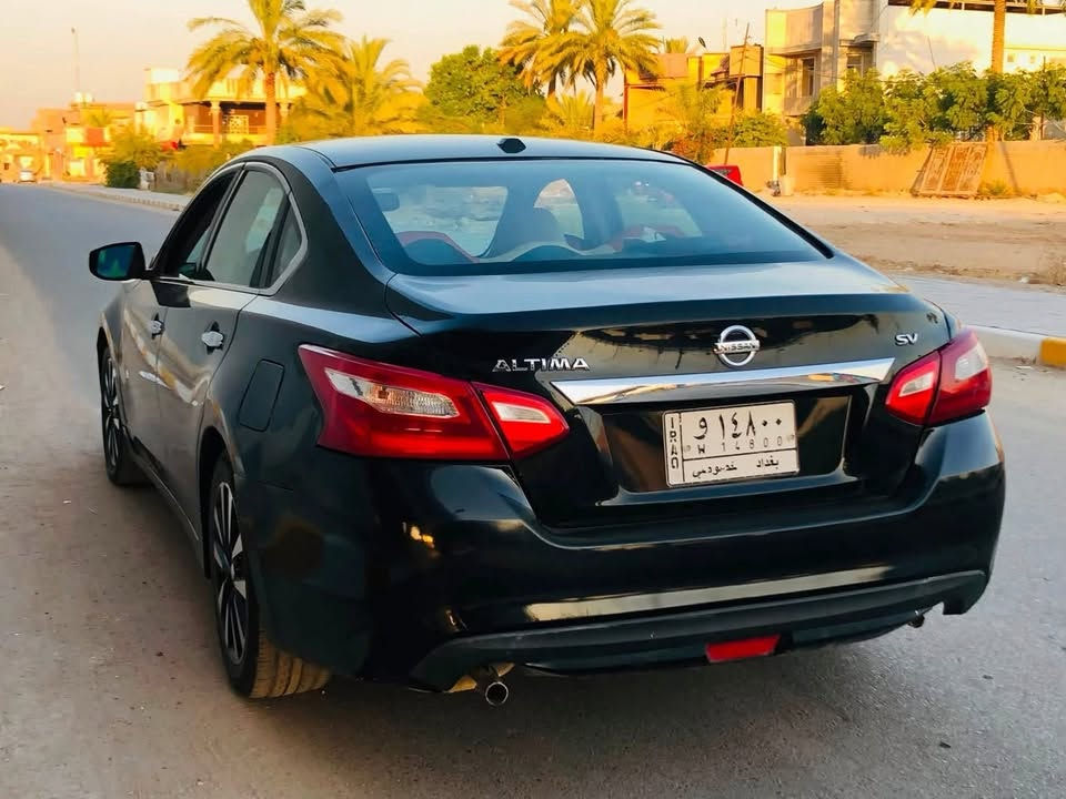 السلام عليكم للبيع التيما موديل 2018 وارد امريكي سياره جديده بمعنى الكلمه بيه صبغ الجاملغ الخلفي فقط سياره على ايد وحده رقم بغداد محرك 2500 مكفول كير مكفول ماشيه 117 فول مواصفات 1/1 عده الفتحه مواصفاتها:-
-بصمه تشغيل
-كشنات جلد 
-بصمه ابواب
-كامره دواره
-تشغيل عن بعد
-كشنات تدفئه
-مانع انزلاق
-مانع تصادم
-ستيرن تدفئه
-كشنات كهرباء 
-رادارات جانبيه
-اشاير بلمري
مكان السياره بابل
***********

