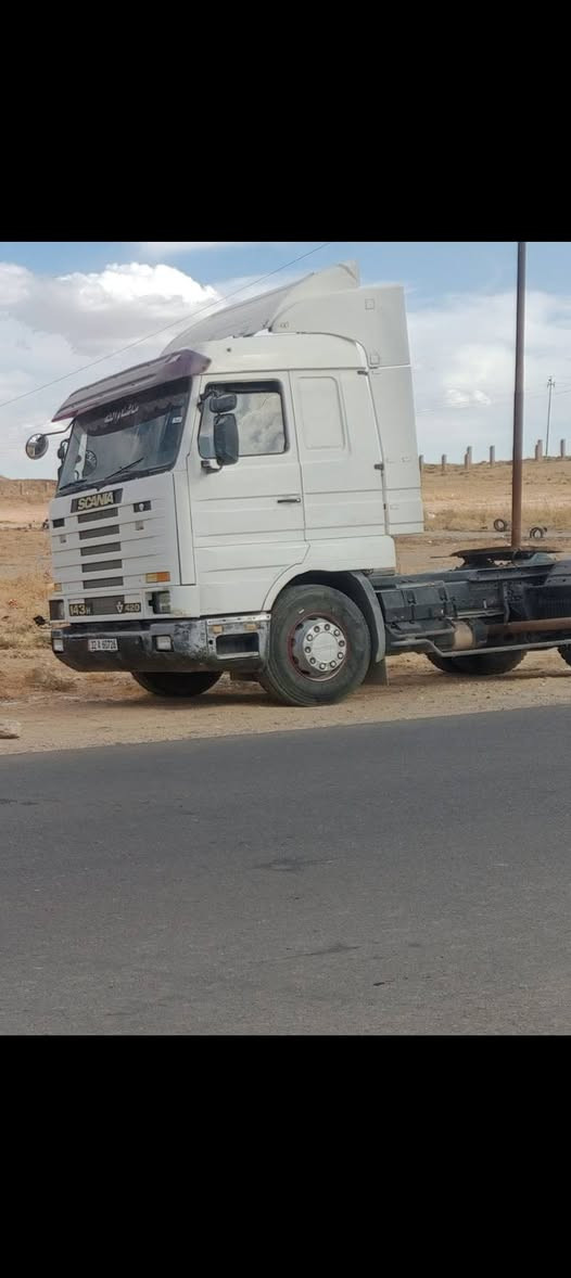 سكانيا للبيع سياره جاهزا علا شغل مكفوله رقم جديد نينوى موديل 1995   حصه كاز كير مكينه شاصي اكسل شرط سياره وضع شركه للتواصل علا رقم ‏‪***********‬‏ غير متواجد علا فيس
