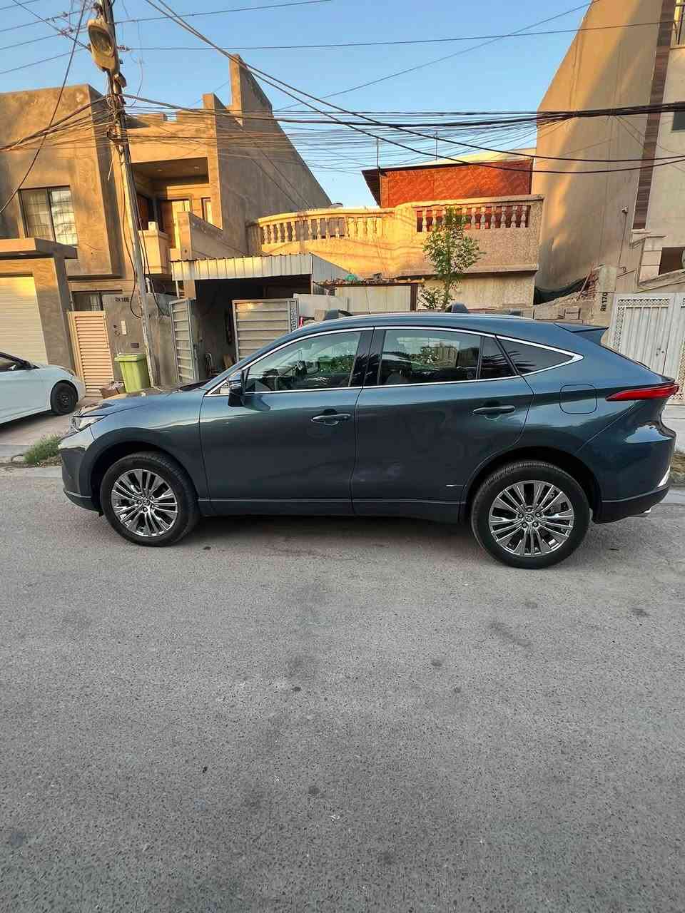 تويوتا فينزا هايبرد XLE
السلام عليكم 
تويوتا فينزا هايبرد XLE
وارد امريكي حادثة بنيد فقط بدون دواخل باقي سيارة كله مكفول سونار ب منشور ارباك ستيرن دشبول راجع سستم وكالة ماشية 45  الف كيلو ليس ميل 
فول مواصفات ماعدى البنوراما 
داخل جلد كامل مطعم صاج  ،داتاشو ، ،رادار امامي ، كشنات جلد ، كشنات امامية تدفئة تبريد ،شاحن
وايرلس كشن السائق كهرباء 
اوتو بارك، تشغيل عن بعد ، مانع تصادم، مري كهرباء نقطة عمياء، تحديد مسار ،ابل كار بلي ، قطعتين تبريد باب خلفي كهرباء ، شاشة كبيرة ، سستم صوت JBL
صندوق كهرباء 
تبريد تدفة كشنات 
رقم بغداد جديد تحويل مباشر هزه جديدة
مكان بغداد العامرية 
السعر 235 ورقة بيه مجال 
*********** واتساب
