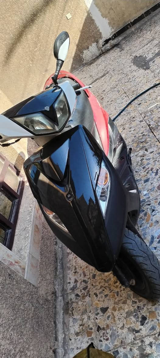دراجه ماكس ثعلب بلاديه للبيع سرعه 140 مفوله كلش السعر 350 المكان بغداد مدينه الصدر الاستفسار الرقم ***********
