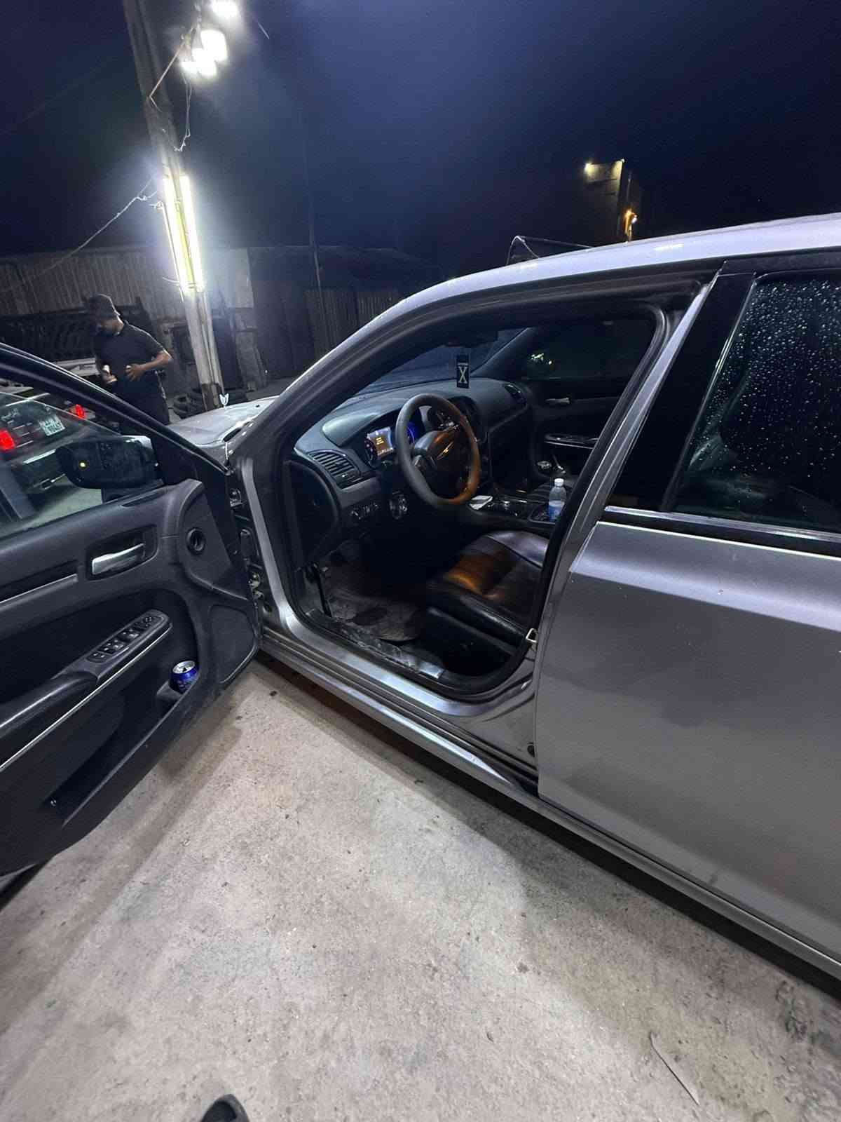 سلام عليكم كرايسلر 300 S
2018 وارد امريكي فول مواصفات بيها قطعه وحده اتصل وتدلل سعر 230 وبيها مجال حك الجيه بغداد حي الشهداء ***********

