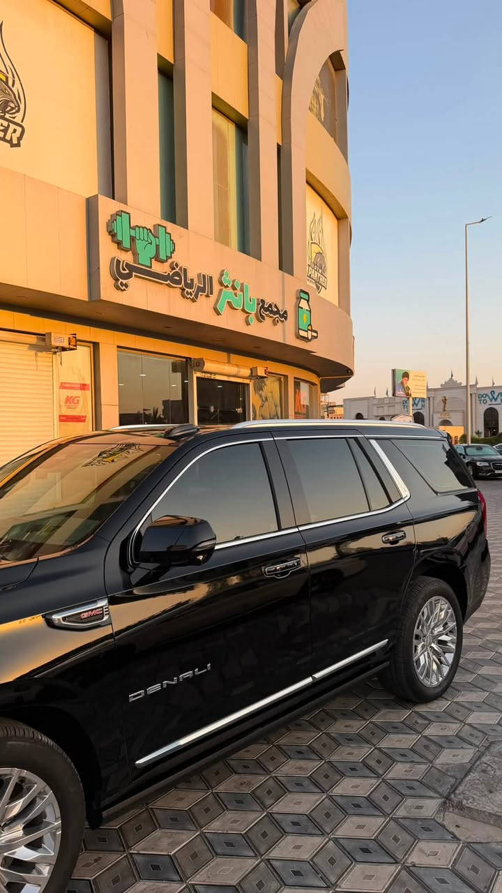 للبيع فقط : دينالي 2025
                                        🔹 GMC Yukon DENALI 2025🔹
🔹وارد خليجي ( شركة المنصور )
🔹مغلفة ppf 
🔹محرك 8 سلندر سعة 6.2
🔹الممشى 7.500 كم فقط زيرو 
🔹داتا شو / Head-Up Display
🔹مقاعد منفصلة VIP 
🔹نظام تعليق هوائي ( چكات ) 
🔹دواسات كهربائية 
🔹 تبريد وتدفئة المقاعد 
🔹 وبقية المواصفات المعروفة 

🔹مكان السيارة (( بصرة ))

السعر جدا مناسب : 83.000$
للاستفسار اكثر : 
*********** - 0781890000
