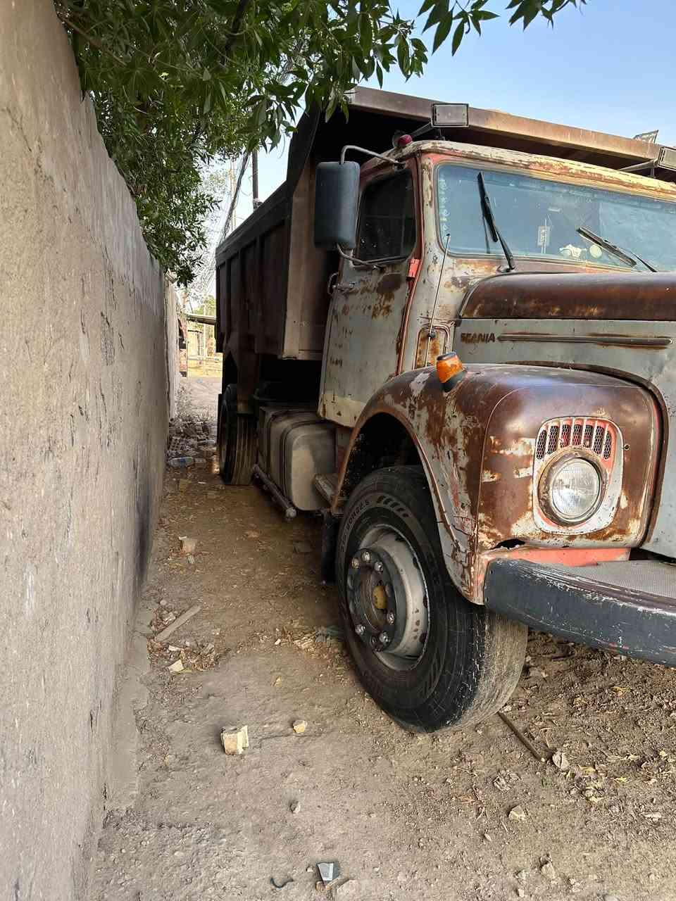سلام عليكم سكانيه مديل 76رقم بغداد مشروع وطني بسمي لل للسنه لجديدة عنوان بغداد النهروان قمارة بلاديه شاصي بلادي ومكفول مكينه 112وكير 112وكسن 113وسيارة جاهزة للشغل متخسر عليهة دينار وشرط كلة جديد دوشمه جديدة تبريد شاشة كلشي شاد كشنات مال بومة للستفسار *********** العنوان بغداد النهروان
