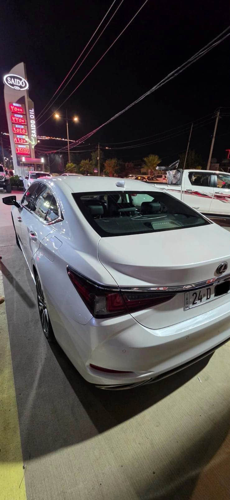 lexus es350 2021
ليكسز ٢٠٢١ امريكيه فول مواصفات سلايت رادار حساس كاميره كوشن جلد كاره باي هيتر تبريد فوله ٦ بستنه سياره باقژه بي صبغه ٤٢ هزار مايلا ريفه جوي سياره كامل شرته كير مكينه تحويل هه مي شرتن 
سعر :٢٩٥ ورقة و مجال
رقم : *********** 
عربي:

Lexus ES350 2021
لكزس 2021 أمريكية فول مواصفات: سلايد، رادار، حساسات، كاميرا، كوشن جلد كهربائي هيتر وتبريد فول، 6 بستن. السيارة نظيفة جداً بدون صبغ، ماشية 42 ألف ميل. السيارة كاملة بشرط: قير، محرك، وتحويل كلها بشرط.
رقم الهاتف: ***********
سعر :٢٩٥ ورقة ومجال دهوك, العراق
