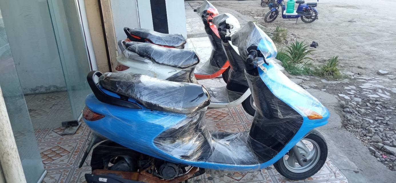 يالله السلام عليكم تم وصول وجبه جديده من الدراجات الحاويه فراشه كرستال فحل ونثيه السعر 550 العنوان بابل محاويل مقابيل كراج المحاويل توصيل ماكو الشراي يتصل الرقم *********** بي وتساب
