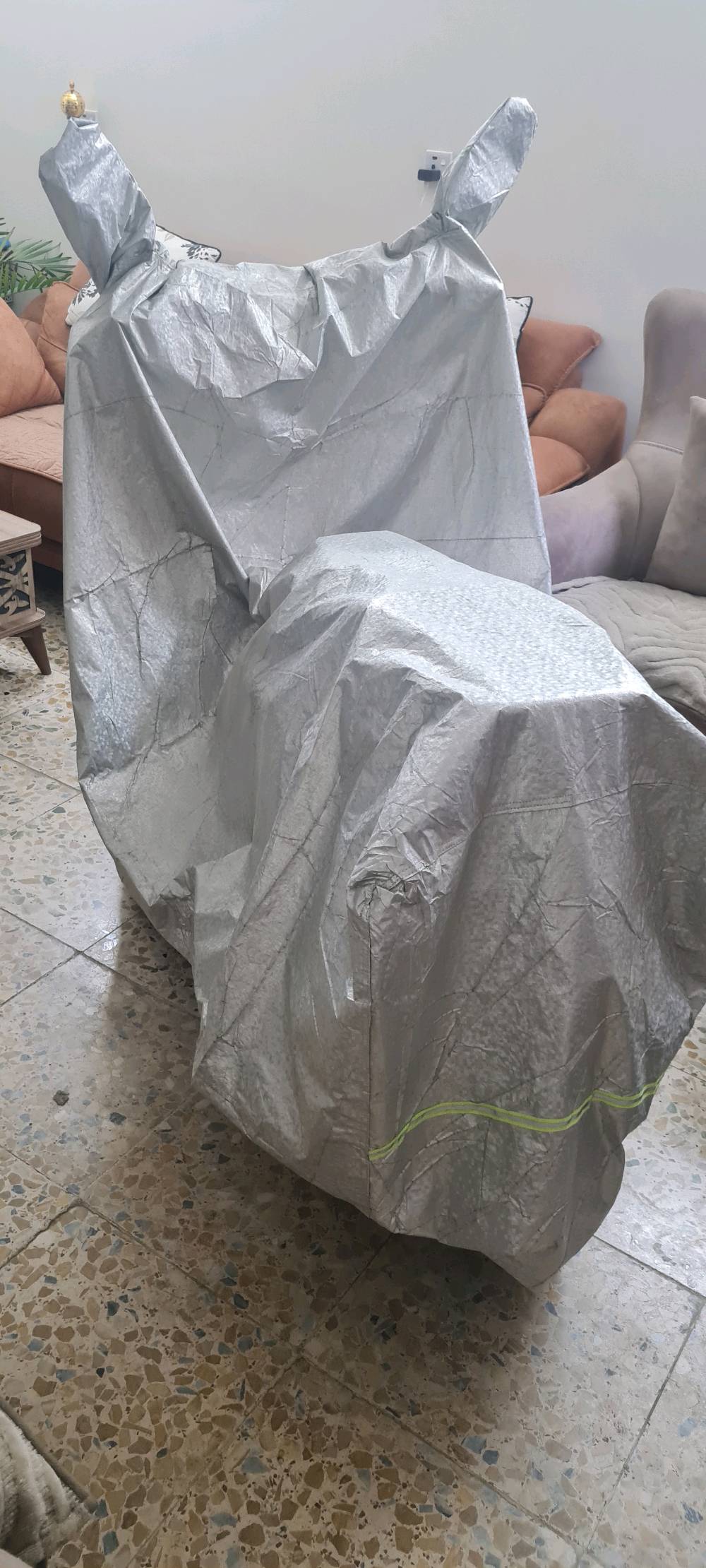 شحن فضائي • ست بطاريات • ٢٠٠٠واط