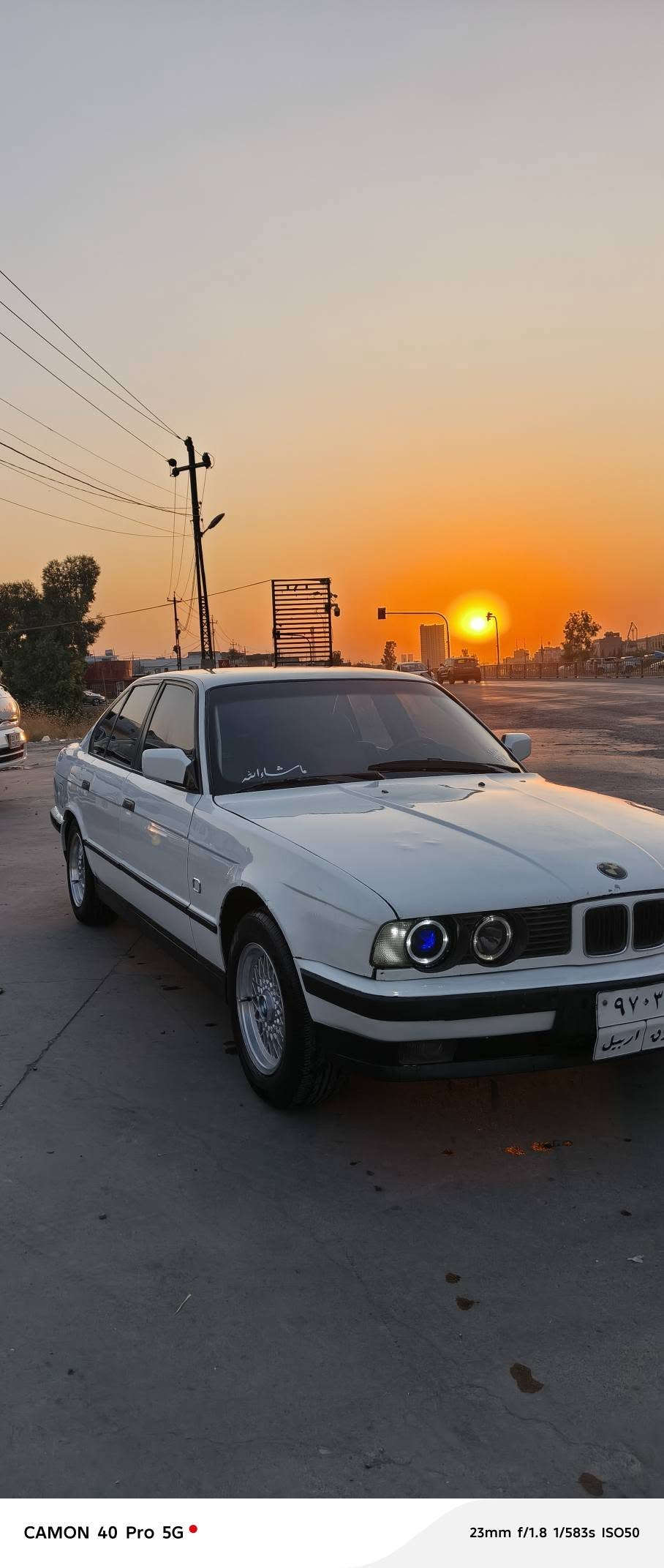 سعری خوار هەمووو بازار bmw 520i 1990 گیر حادیە
 ٢٧ وەرەقە مەجالەکی کەم
 ١١وەرەقە غەرامەی لەسەرە لەسەر کریاریە
پەنجە مۆرو بەناو کردن بەشەرت 
***********گەر موشتەرینی سەرم مەهیشینە لەگەر ریزم
گۆرینەوەش دەکەم لەسەر دل گرتن أربيل, العراق
