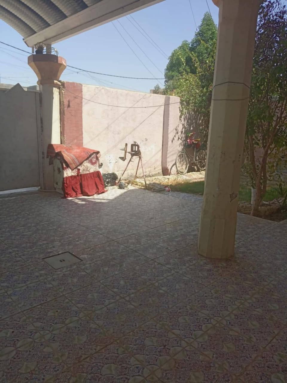مساحة البيت ١٠٠م
واجة ١٠ و نزال ١٠ مربع
٢طابق
٢ غرفة نوم
مطبخ
استقبال
هول
صحياة
و حديقة
العنوان:محاويل حي أبو سديرة قرب المنتزة
السعر ٦٥مليون و بي مجال
الرقم *********** واتساب المصيب, بابل
