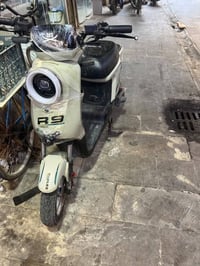 R9 • ٥بطاريات • ١٠أيام