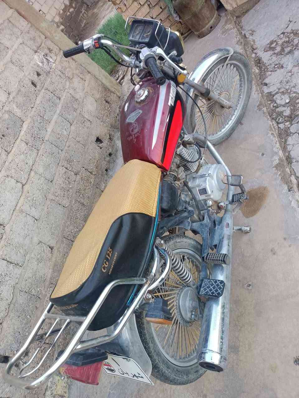 دراجه تايكر 4كير موديل 21 البيع سعر400وبيها مجال مكاني ديالى شهربان  الشراي رقم الاتصال *********** الشراي يدلل،هيا موتاهو دراجه لاتجيني وهاي هيج وكذا تمام.❤️
