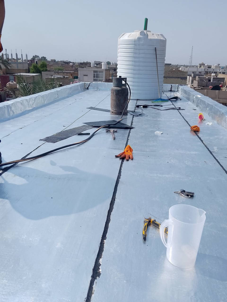 مخافة الله أساس العمل
🌧️🏠 تريد تحمي سطح بيتك من المطر والرطوبة وحرارة الصيف؟ 🌞💦
***********📞

تعلن شركة السلطان للأيزوكام عن توفر وتنفيذ عزل الأسطح باستخدام الأيزوكام الأصلي 🇮🇹 بسماكة 6mm، العاكس للحرارة والمانع للرطوبة.

🔥 ليش تختار الأيزوكام؟

✅ يعكس حرارة الشمس بنسبة تصل إلى 80%

✅ يمنع تسرب الرطوبة ويحمي السطح

✅ يتحمل مختلف الظروف المناخية

✅ ضمان جودة العمل لمدة 12 سنة

✅ صيانة مجانية خلال فترة الضمان

✅ أسعار مناسبة جداً وجودة عالية

🏗️ يُستخدم الأيزوكام على:

الصب • الفرشي • الأشتايكر • الجينكو • السندويج بنل • الأسطح المزفتة

💡 واستغنِ عن طرق العزل القديمة والثقيلة والمكلفة مثل:

التراب • النايلون • الفلين • الطين وغيرها.

🏢 نعمل على تغليف أسطح المباني الحكومية والأهلية

من شمال العراق إلى جنوبه 🇮🇶

🚗 لا تتعب نفسك بالبحث!

اترك عنوانك وتواصل ويانا، ونوصل لباب بيتك ونقدملك الخدمة بأفضل جودة.

📞 للحجز والاستفسار ***********

⭐ لسنا الوحيدين... لكننا نسعى دائماً لأن نكون الأفضل. ⭐

📲 فضلاً وليس أمراً: شارك المنشور حتى يستفاد غيرك.
