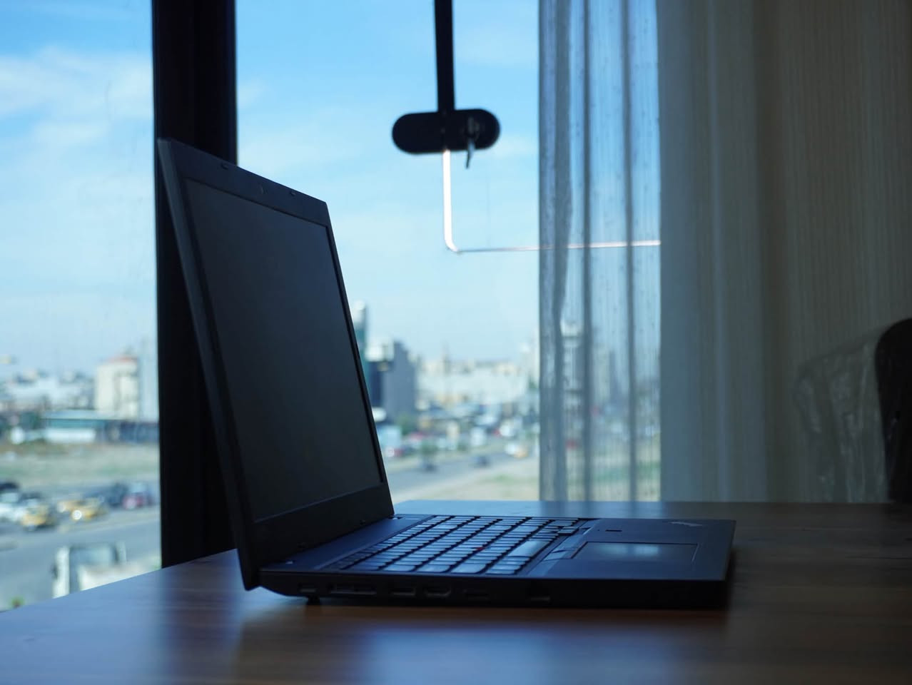 لينوفو ثينكباد L580 • i5-7200U • ٨ جيجا / ٢٥٦ SSD