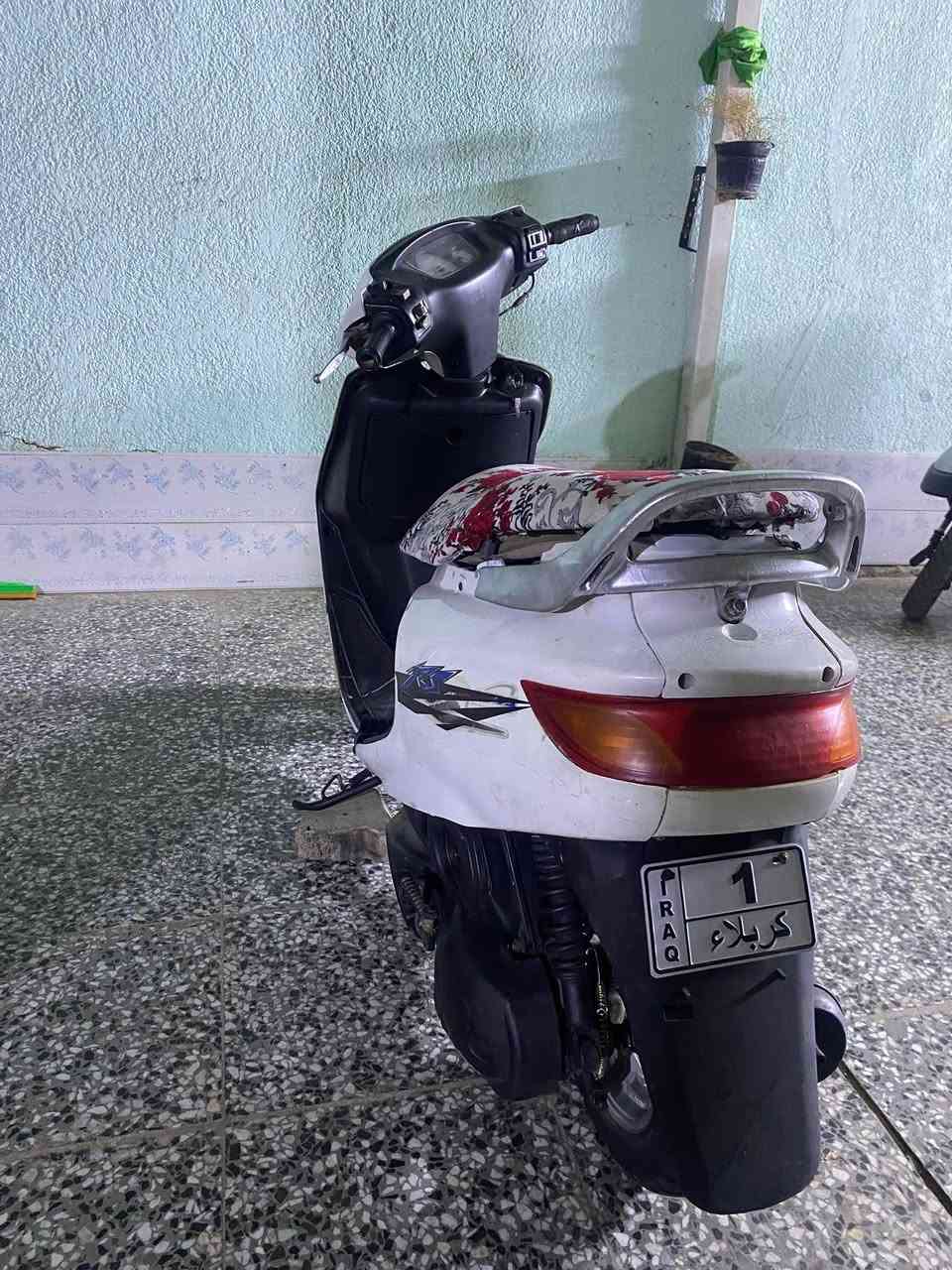 السلام عليكم

للبيع فراشه 140 مكينه نظيفه  شلعه ومشي  كهربائيات شغاله  هورن لايت بك لايت اصطاب خلفي هندر سلف.  زوج تايرات جدد دبلات شغاله امامي خلفي دراجه حلوه  نقصه باتري فقط. سعر ٢٥٠ وبيه مجال *********** مكاني طوريج
