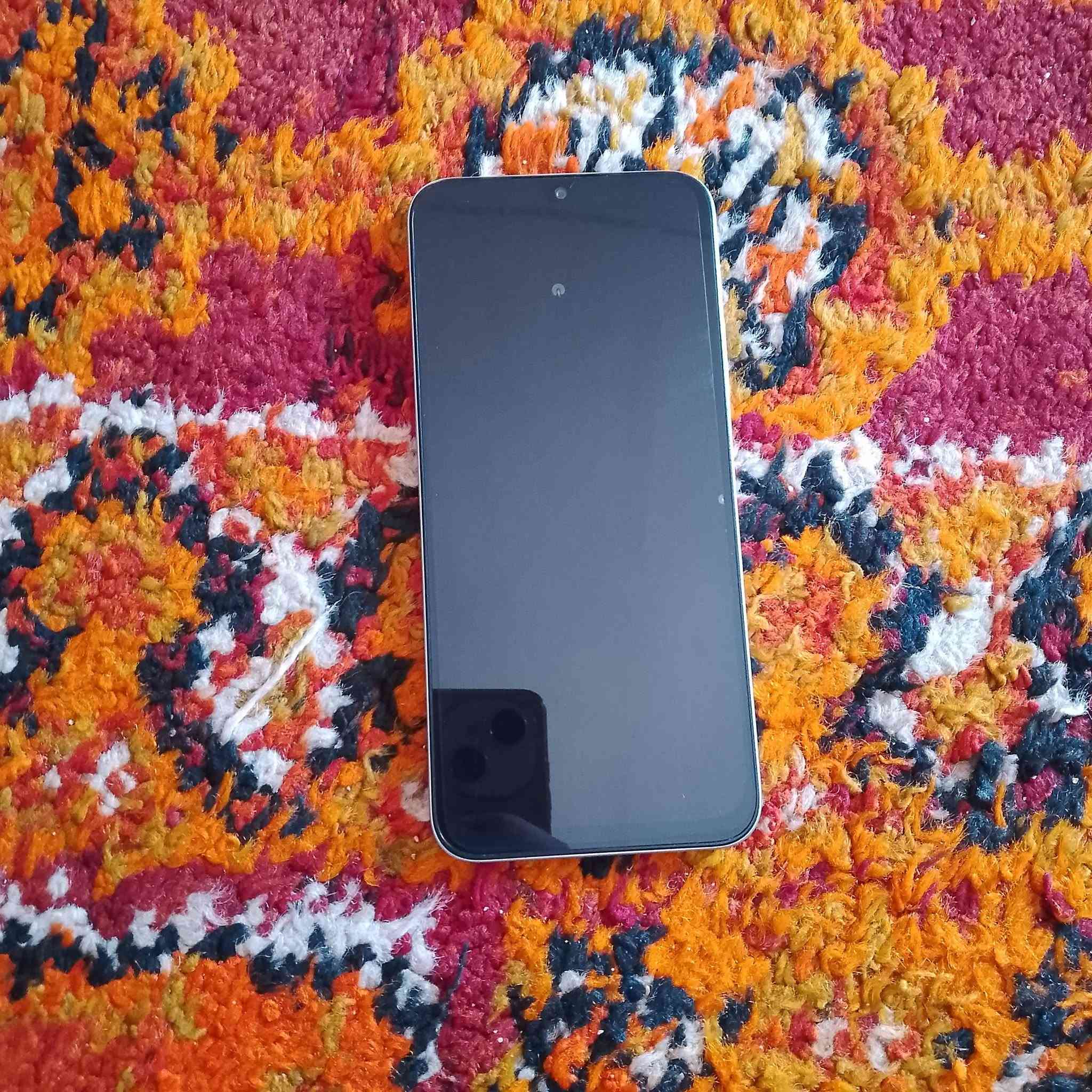 السلام عليكم جهاز redmi 15cالجهاز جديد كدامك ذاكره 256استعمال قليل نسبه البطاريه 99 مكاني نجف الاشرف السعر 190وبي مجال +بدون ملحقات الرقم للتواصل***********
