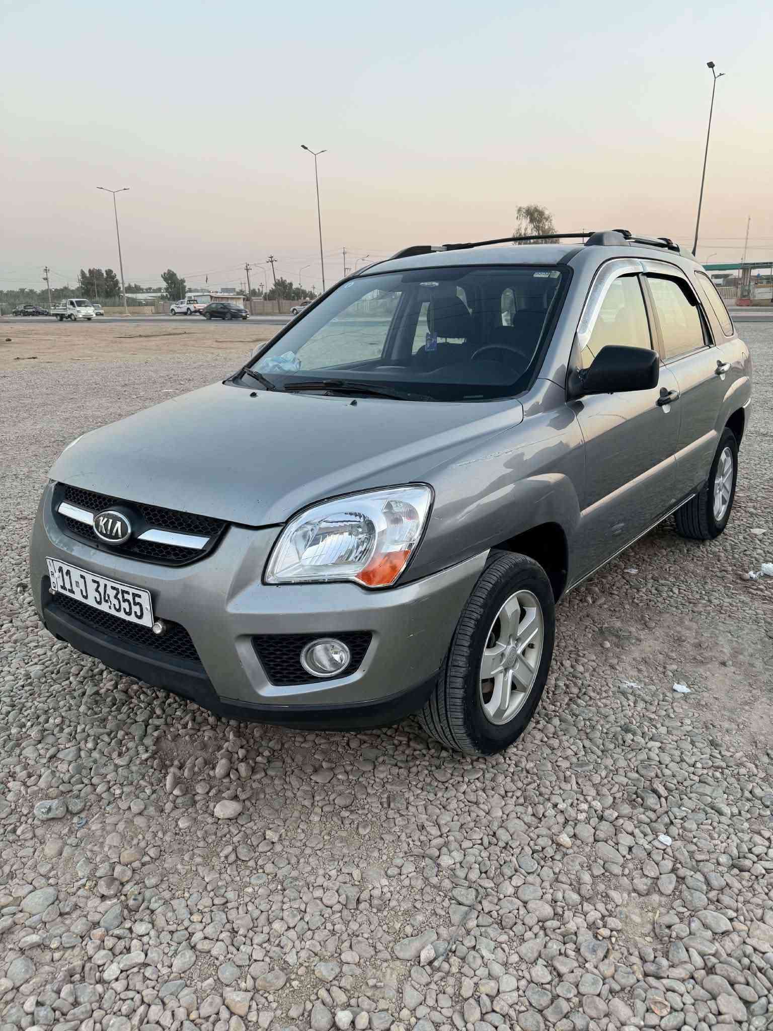 سبورتج 2009 مصبوغه حزام
مكينه  2000 جاهزه اي نقص ما بيها 
مكانها واسط الصويره 
السعر 95 بيها مجال
***********
