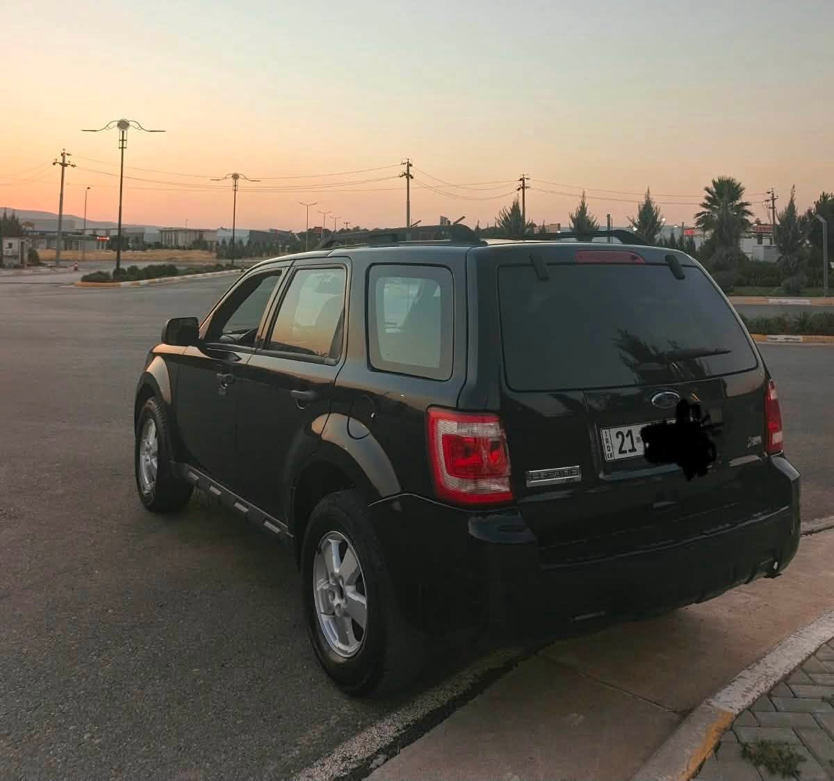بەناوی خوای گەورە و میهرەبان
فۆرد ئیسکەیپ ٢٠١٢
فول مواسەفات
٦ بستۆن
سڵاید
دەبڵ ئەسل 
سوکان ڤۆڵیۆم 
گێڕو مەکینە و دەبڵ ئاکسل بە شەرت 
گێڕ و مەکینە نەکراوەتەوە
سەنەویشی تا ٢٠٢٩ تازەیە
١٠٥ هەزار ڕۆیشتوە 
بەس بۆنیدی بۆیاخە لەگەڵ پەڵەیەک سارد
ژ.م☎️*********** 
نرخ٩٥$
