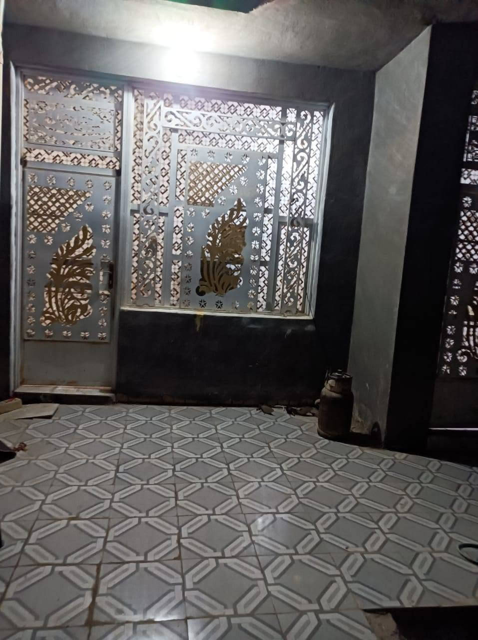 ٣٢٠م • حي الرسالة • كراج وحديقة