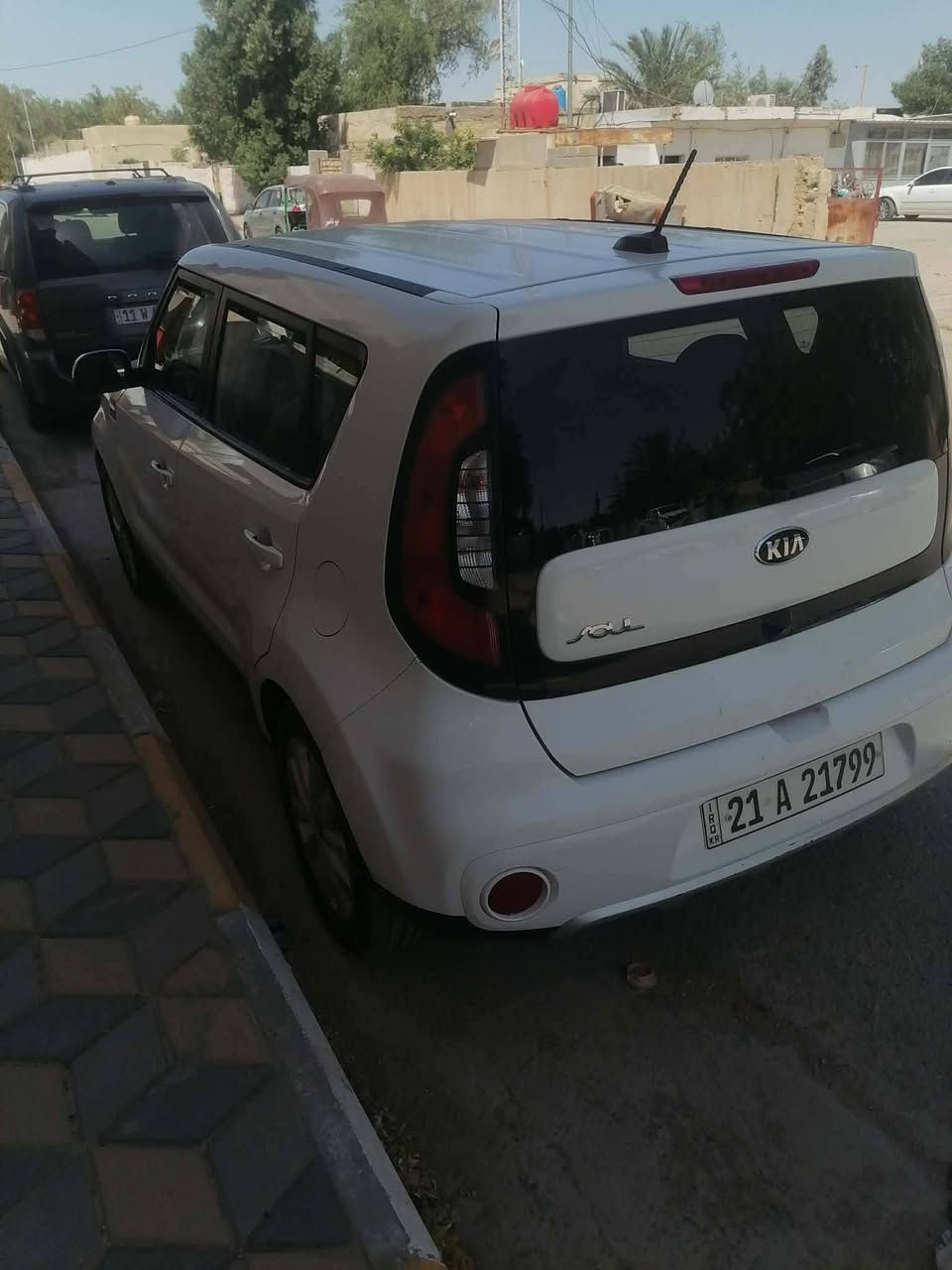 كيا صول ٢٠١٨ أمريكي محرك 2000 بيها بديل جاملع وبنيد وصبغ هلال خلفي وربع باب الصدر محرك كير حداديه مكفولة رقم سليمانيه جديد بسمي شرط لتحويل سعر ١١٠ مكاني واسط نعمانيه للاستفسار ***********
