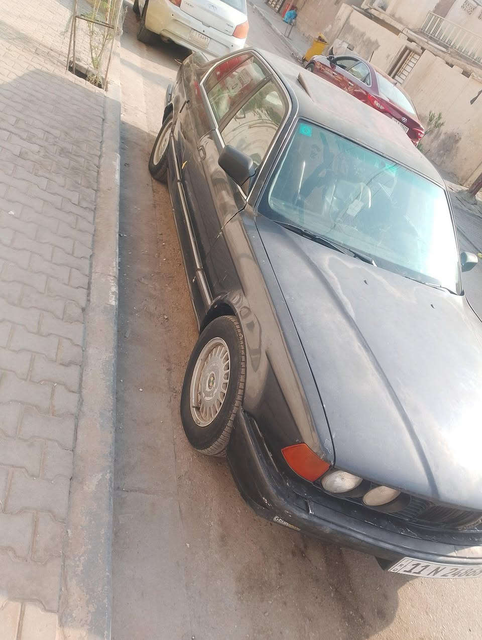 بي ام 740 • محرك 8 • نقص صبغ