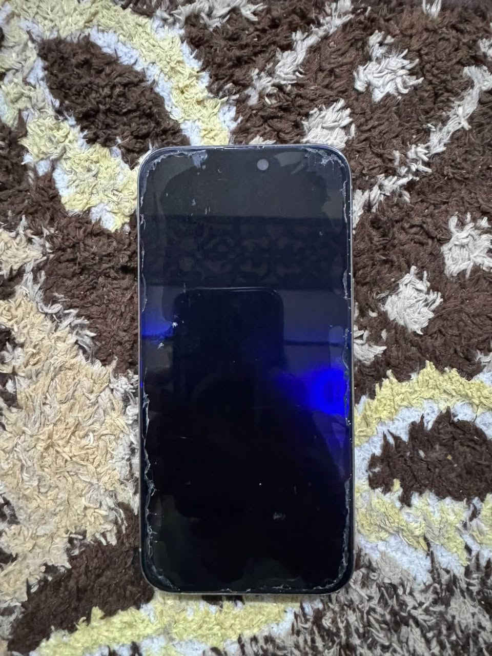 جهاز يفون 15ابرو ماكس شرق اوصط بطاريه 85جهاز نضيف سعر خاص رقم ***********حيانيه شارع ستين
