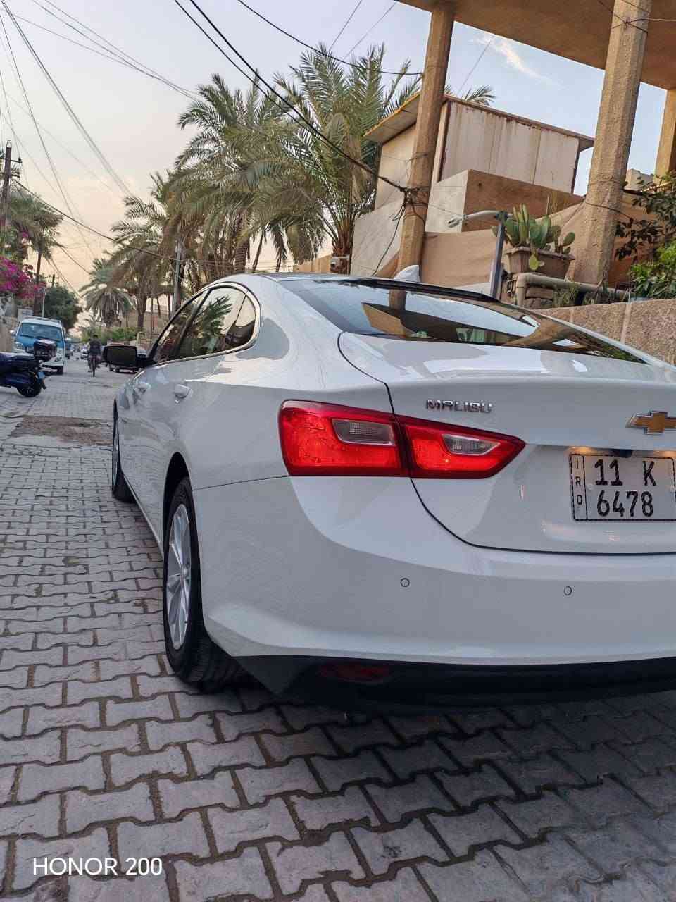 السلام عليكم ماليبو LT 2025 للبيع
شاشة كار بلي 🗺
بصمة تشغيل  + ابواب و جنطة + تشغيل عن بعد 
كشنات تدفئة + كرسي سايق كهرباء 🧊
حساس تصادم امامي 🛸 حساس خلفي 
كامرة دوارة + تبريد قطعتين + تبريد منفصل 🚨
كشنات مخمل + شاشة اعطال + مانع انزلاق 
السيارة كلش نضيفة وجديدة دخول جديد السيارة كير ومكينة مكفولات رقم جديد بغداد بأاسمي وهزة جديدة 
حادثها بنيد وجاملغ فقط بدون لغود بدون شواصي دكه جاكوج بالدواخل ماكو السيارة كلش نضيفة وبالعافية على الياخذها 
مكانها بغداد وسعر السيارة 👑 135 👑 وبيها مجال ان شاءالله 
***********

نص مكتوب في الصور:
- HONOR 200
- Harcourt
- TOUCH-PARIS