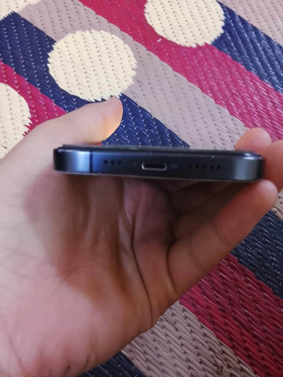 آيفون XR • ذاكرة ٦٤ • فيس آيدي عاطل