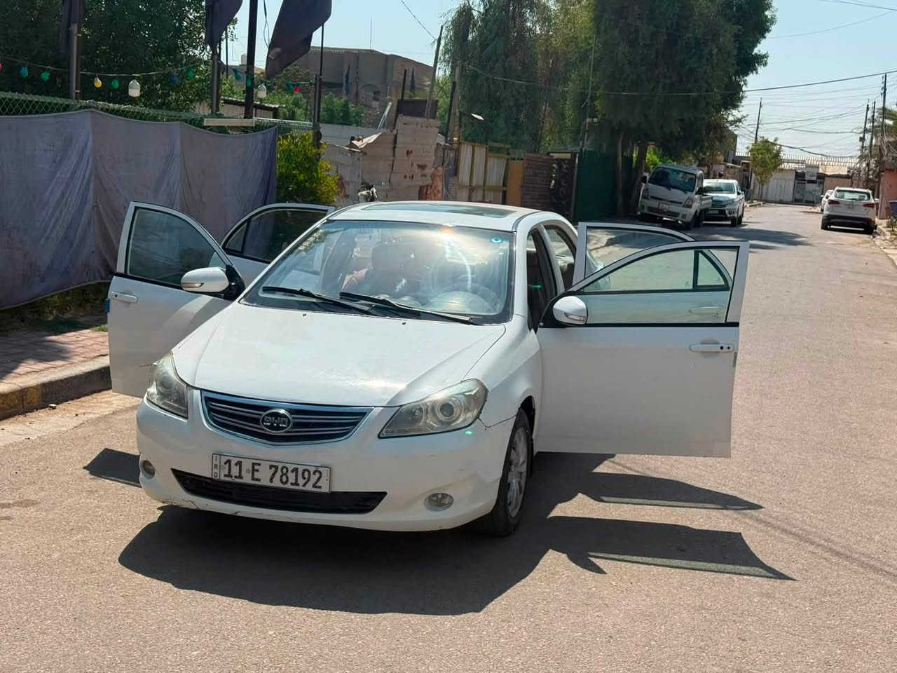 السلام عليكم BYD.  G3.   2016 
مكفوله من ضربه وصبغ وتبديل وجراد مك كلشي مكفوله كير محرك صدر تخم تاير تبريد جاهزه من كلشي سياره خير من الله فول مواصفات بصمه تشغيل عن بعد حساسات كشنات جلد اشاير بل مري كير اوتماتيك المرغوب سياره بسمي سنويه جديده 2029 هزه جديده رقم 11 بغداد انكليزي وسياره كامله مكمله وجاهزه من اي نقص عارضها 55 وبيها مجال سياره كلش حلوه الله شاهد بيها فقط بارد جوى باب الصدر شي بسط ان موضحه بل صوره مماثر ابد وسياره كلش حلوه شوف العين مبينه سعرها 55 وبيها مجال حك الجيه
مكاني بغداد رقمي ***********
